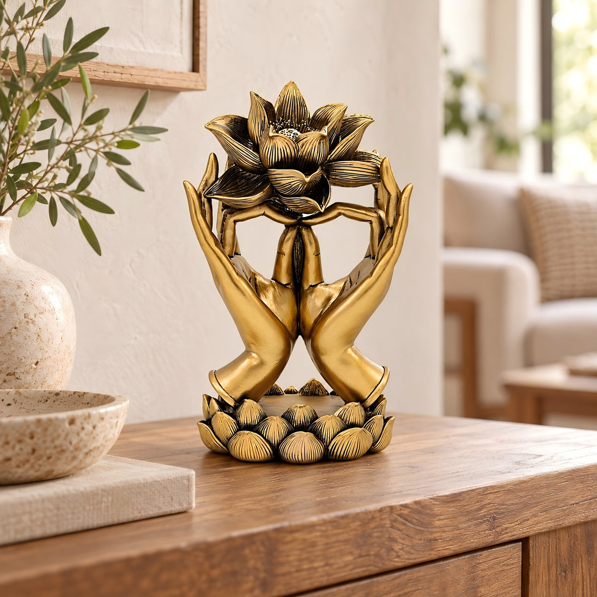 Decorazione mani della Buddha con fiore di  loto