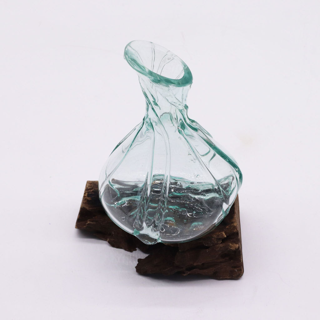 Mini caraffa decorativa in vetro fuso su base di legno,