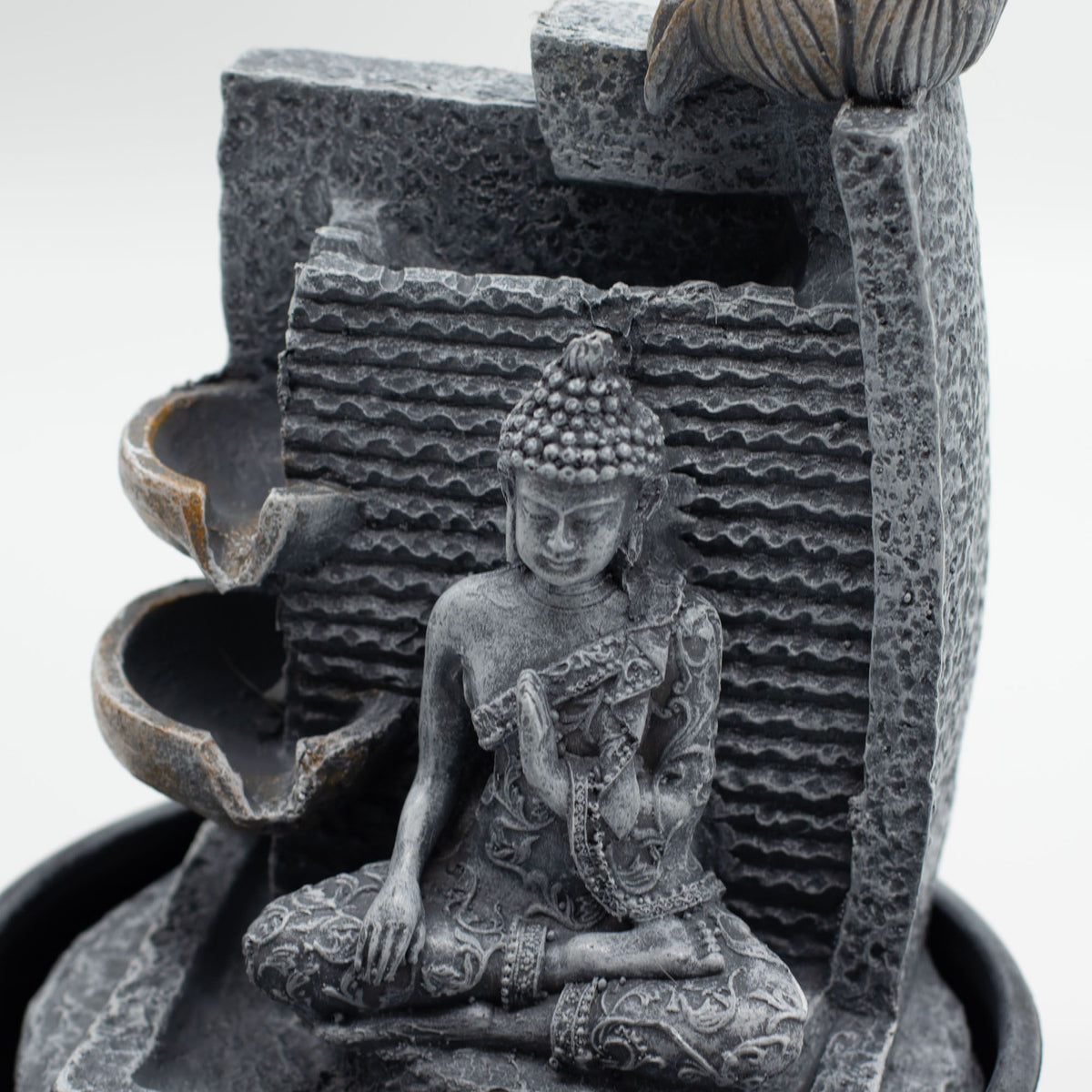 Fontana da tavolo  Buddha, vasi a cascata con fiori di loto