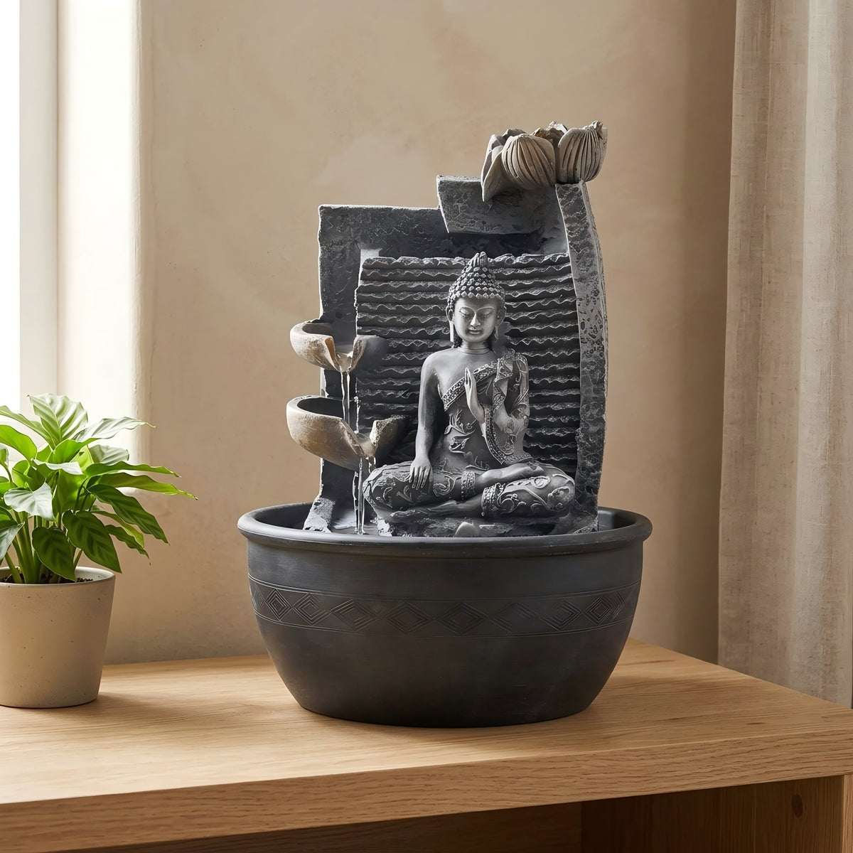 Fontana da tavolo  Buddha, vasi a cascata con fiori di loto